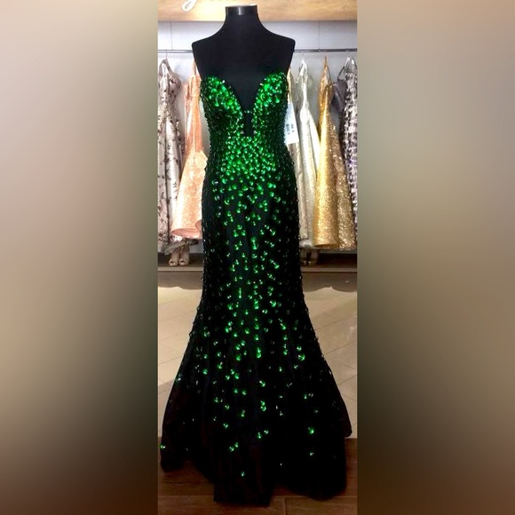 Jovani 43578 - Plunging Neckline Mermaid Prom Gown main image 1